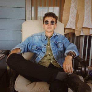 Meet your Posher, Samuel